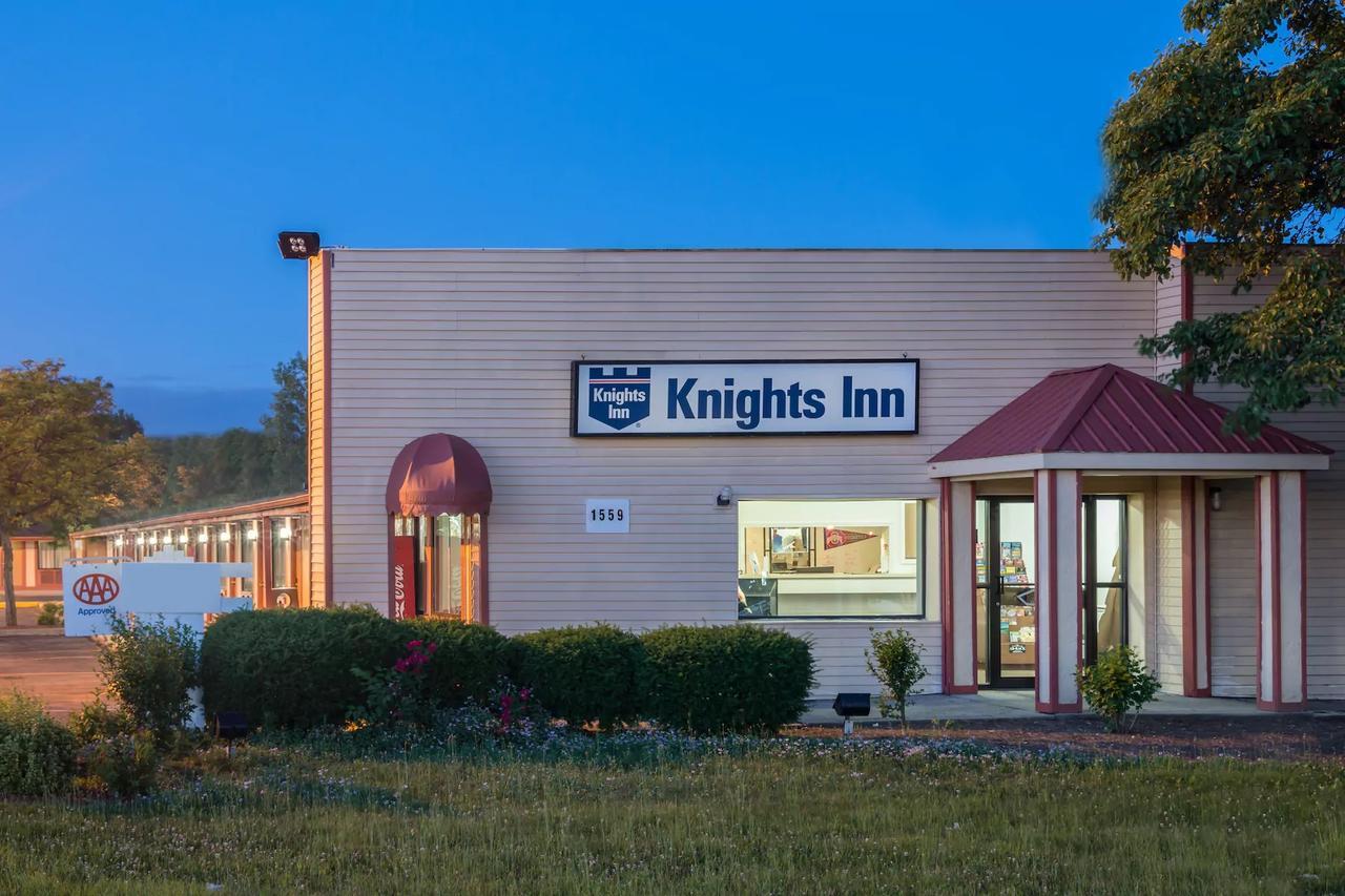 Knights Inn Columbus/Franklinton Екстериор снимка