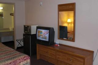 Knights Inn Columbus/Franklinton Екстериор снимка