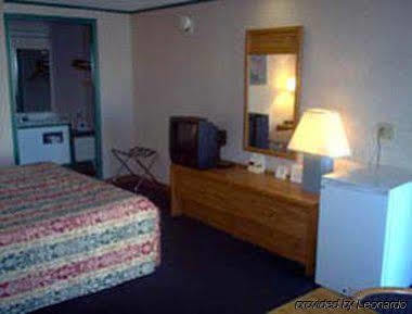Knights Inn Columbus/Franklinton Екстериор снимка